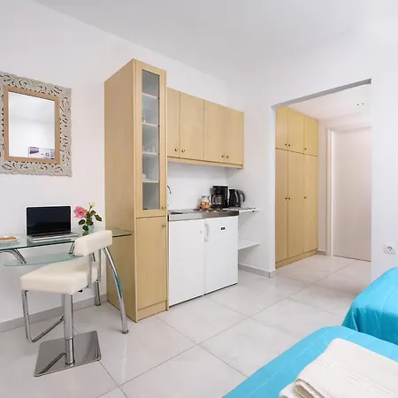 Guest house Romantic Palace Agios Gordios (Corfu)
