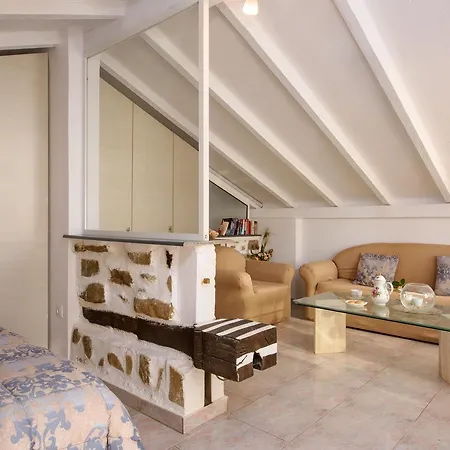 Romantic Palace 3*