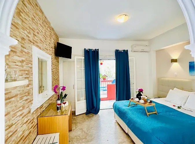 Romantic Palace Agios Gordios (Corfu)