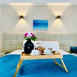 Romantic Palace 아기오스고르디오스