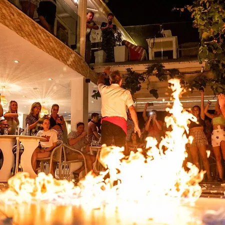 Romantic Palace Pensionat 4*