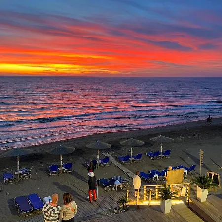 Romantic Palace Pensionat 4*